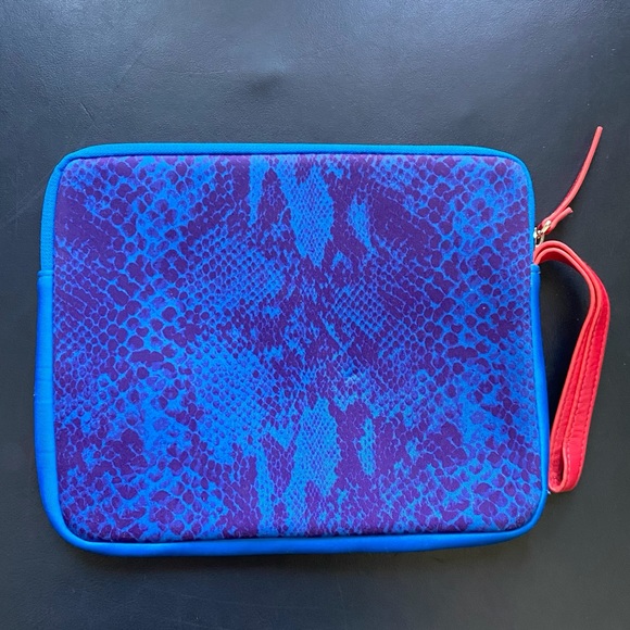 Juicy Couture Tablet Case - Picture 2 of 7